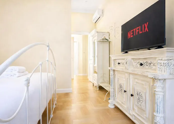 דירה Elegantis Milos - Your Chic Retreat In